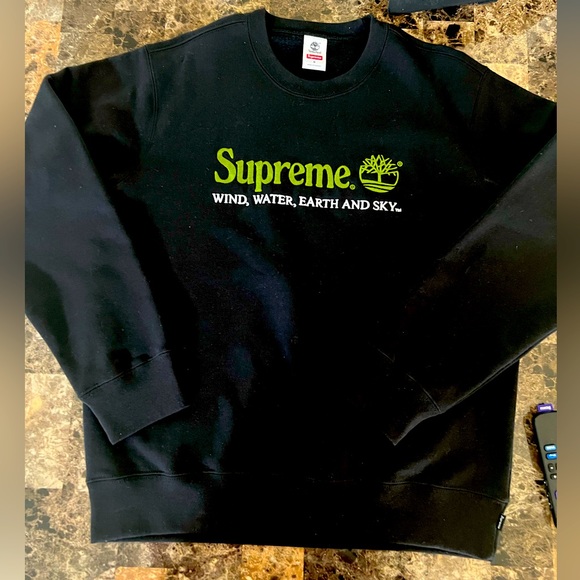 SUPREME+TIMBERLAND BLACK CREWNECK SIZE M NWOT - Picture 2 of 9